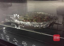 火腿鲜蔬五彩披萨的做法图解8