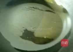 西兰花拌木耳的做法图解4