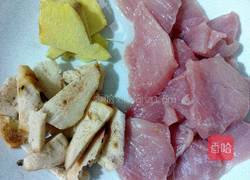 双豆土茯苓瘦肉汤的做法图解2