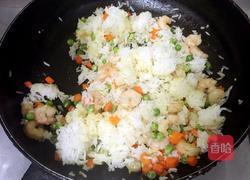 儿童营养炒饭的做法图解5