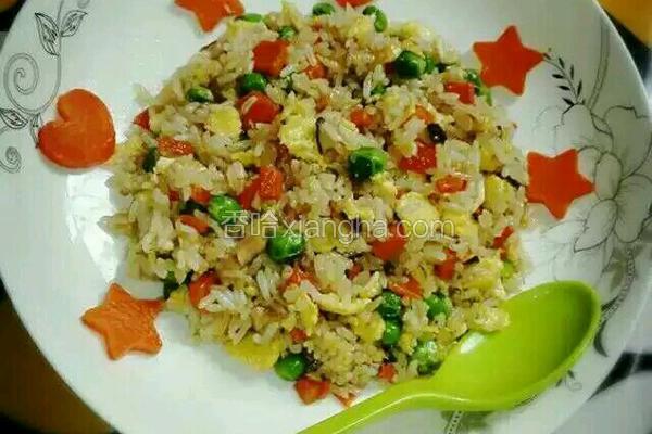 胡萝卜香菇蛋炒饭
