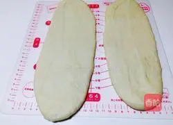 Illustration of how to make French bread sticks 5