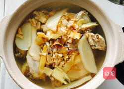 干鲍鱼花胶老鸡汤的做法图解3