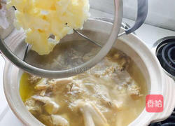 干鲍鱼花胶老鸡汤的做法图解4