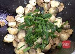 瘦肉炒草菇的做法图解6