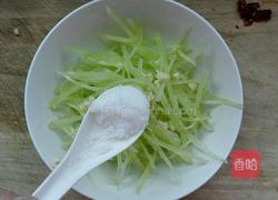 凉拌青笋丝的做法图解7