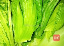 芥菜咸蛋肉片汤的做法图解1