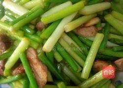 五花肉炒蒜苔的做法图解4