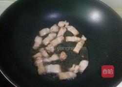 五花肉炒蒜苔的做法图解2