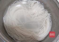 米线的做法图解1