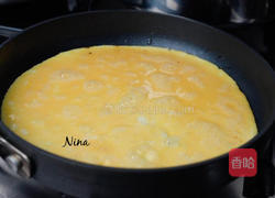 蘑菇煎蛋卷的做法图解2