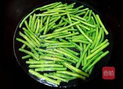 叉烧炒豇豆的做法图解3