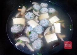 香菇豆腐鱼丸汤的做法图解5