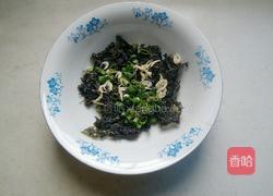 紫菜蛋花汤的做法图解2