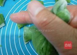 翡翠莲蓉蛋黄酥的做法图解21