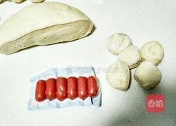 奶香袖珍烤肠卷的做法图解1