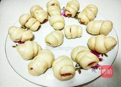 奶香袖珍烤肠卷的做法图解3
