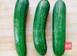 蒜香麻酱黄瓜条的做法图解1