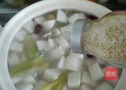 萝卜脊骨汤的做法图解10
