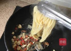 凤尾鱼意大利面的做法图解9