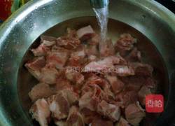 糖醋排骨的做法图解1