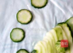 泡泡鱼黄瓜拼盘的做法图解20