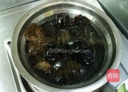 鸡蛋木耳炒黄瓜的做法图解3