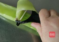 葱油莴笋的做法图解2