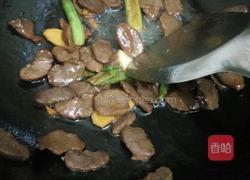 蒜苗炒牛肉的做法图解5