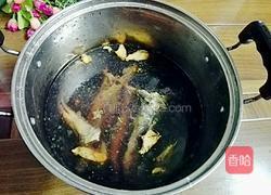 黑豆煲塘虱鱼汤的做法图解6