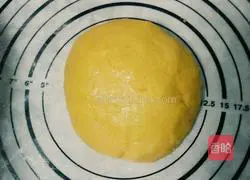 Illustration of making old-fashioned yeast biscuits 3