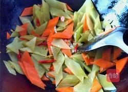 蚝油青笋熘鸡片的做法图解7