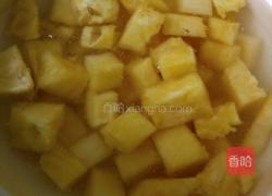 糯米圆子菠萝甜汤的做法图解2