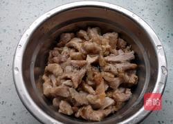 香芹炒肉的做法图解5