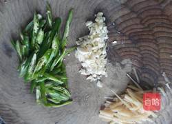 爆炒牛肉的做法图解1