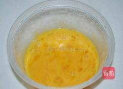 艾草煎蛋的做法图解2