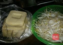 普宁豆干焖豆芽的做法图解1