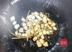 豌豆鸡丁的做法图解3