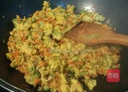 五彩炒鸡蛋的做法图解5