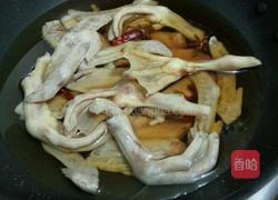 卤鸭爪鸭翅的做法图解4