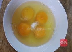 鸡蛋西葫芦的做法图解1