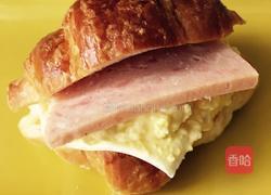 大嘴可颂——奶酪鸡蛋餐肉三明治的做法图解8