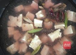 红菇跳跳鱼汤的做法图解3