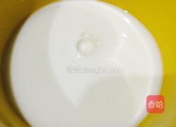 夏日的呼唤——奶香面包布丁的做法图解4