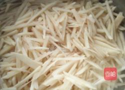 韭菜土豆丝的做法图解3