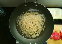 龙氏家常意大利面的做法图解1