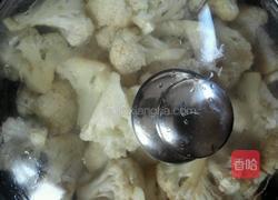 素炒菜花的做法图解5