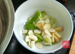 家常油爆虾的做法图解2