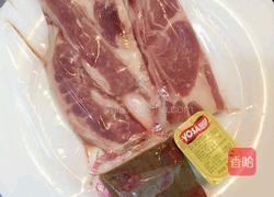 芦笋Vs牛仔骨的做法图解1