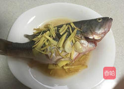 鼓汁鲈鱼的做法图解1